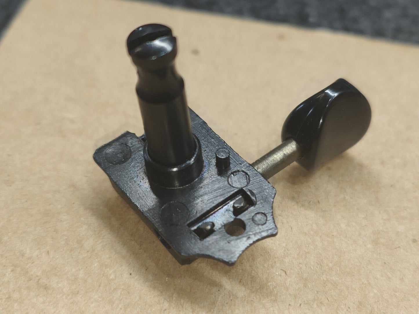 1980-85 Tokai Japan NOS Deluxe Machine Heads/Stratocaster Tuners (Black 6IL)