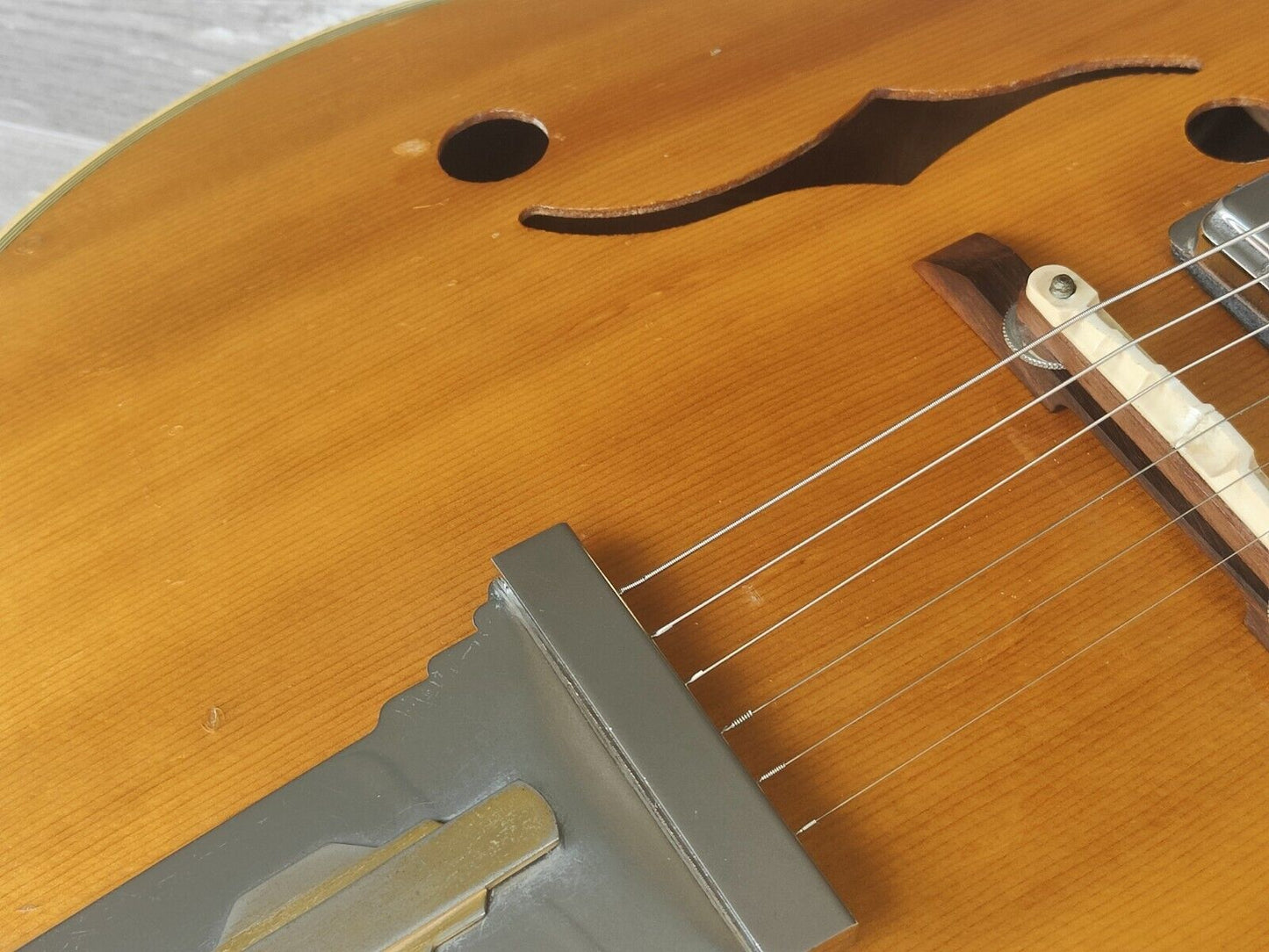 1960's Kawai Japan Archtop Three Pickup Vintage Hollowbody Guitar (Natural)