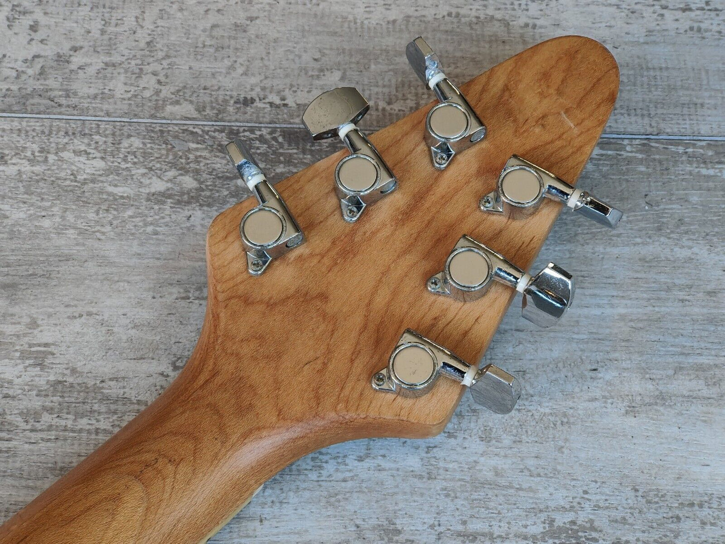 Flavor (by Aria) Flying V (Black)