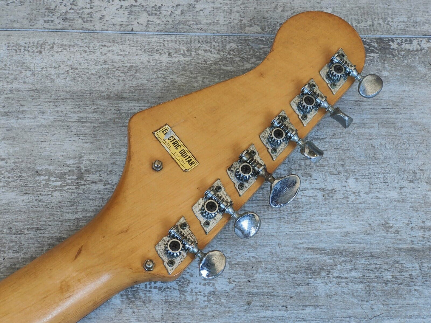 1964 Guyatone Japan LG-130T Vintage Guitar (Refinished Black)