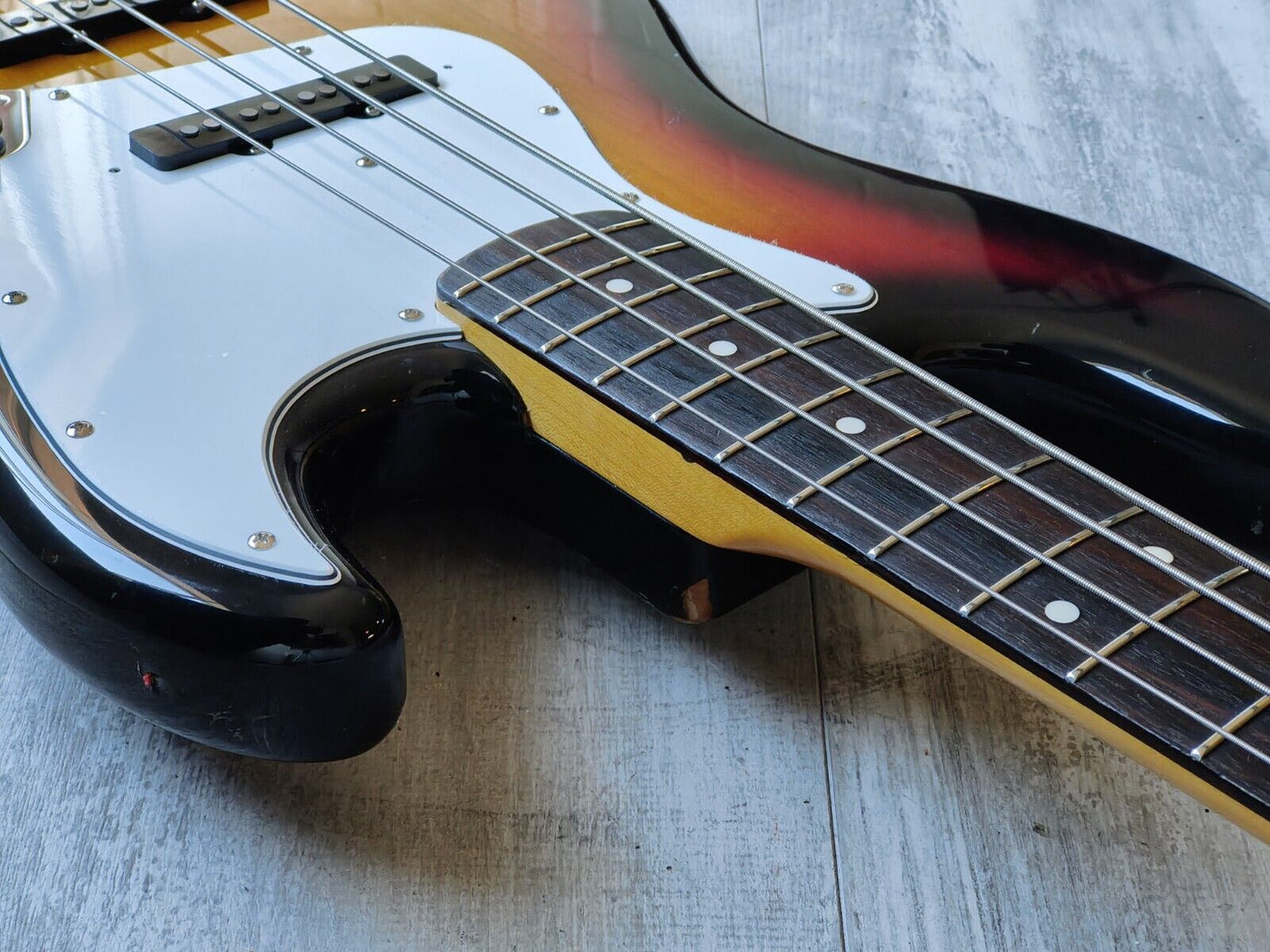 2006 Fender Japan JB62-58 '62 Reissue Jazz Bass (Sunburst)