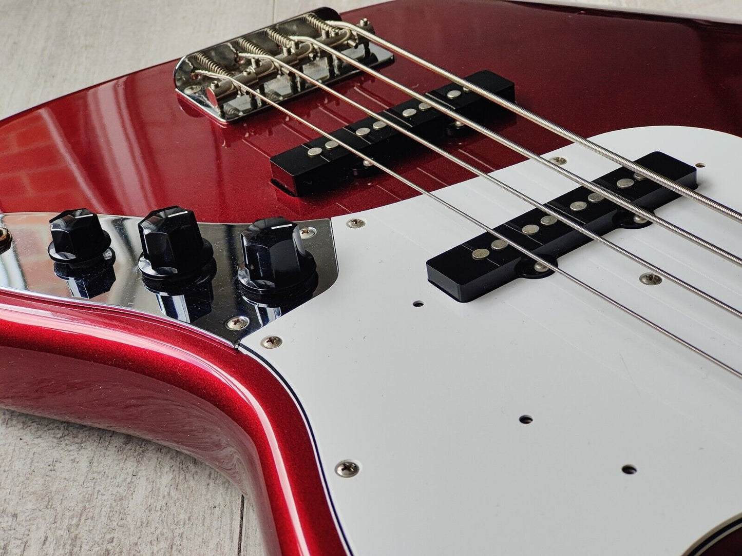 2007 Fender Japan Jazz Bass Standard (Candy Apple Red)