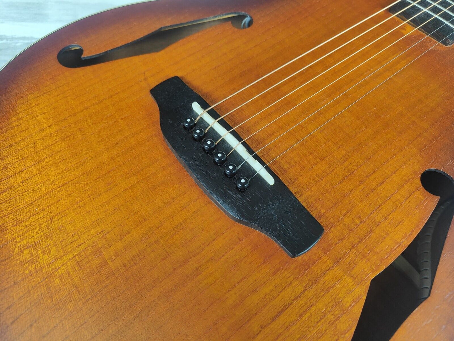 2018 Aria FET-F1 Electric/Acoustic Guitar (Violin Burst)