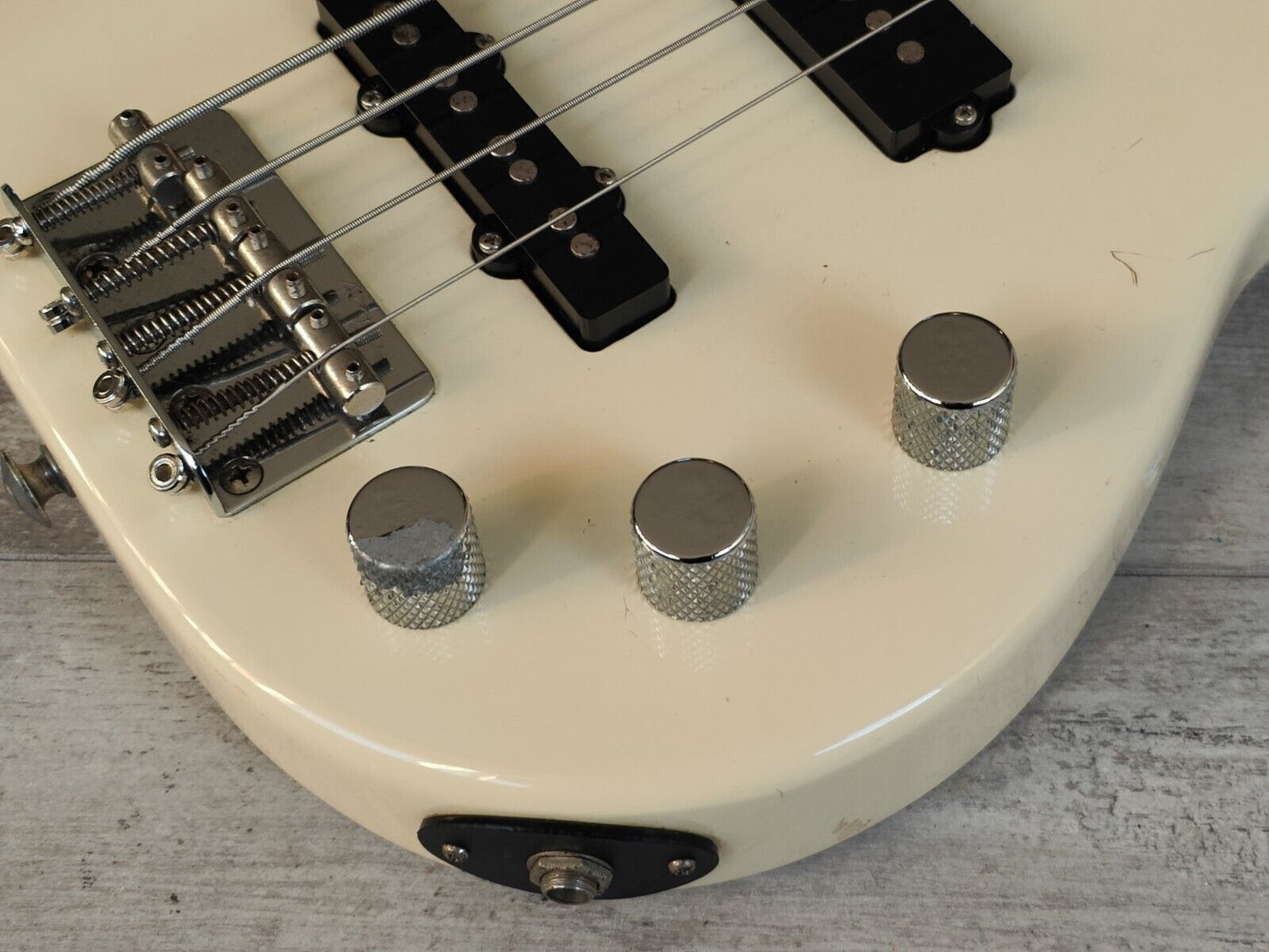 1987 Greco AMB-42 Atomic Series Medium Scale Electric Bass Guitar (White)