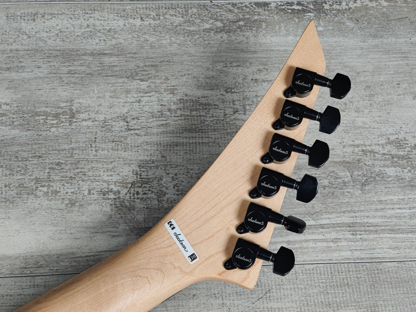 2019 Jackson JS Series Dinky Arch Top JS32 DKA (Natural)