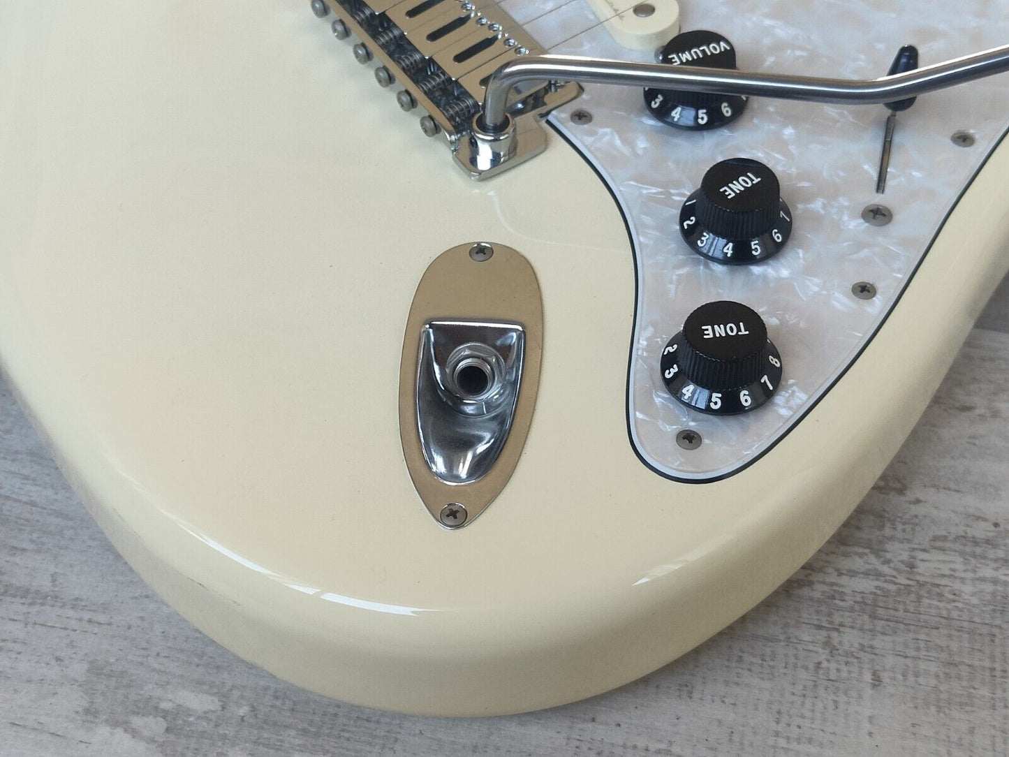 2012 Fender Japan ST62/SC Limited Edition Scalloped Stratocaster (Vintage White)