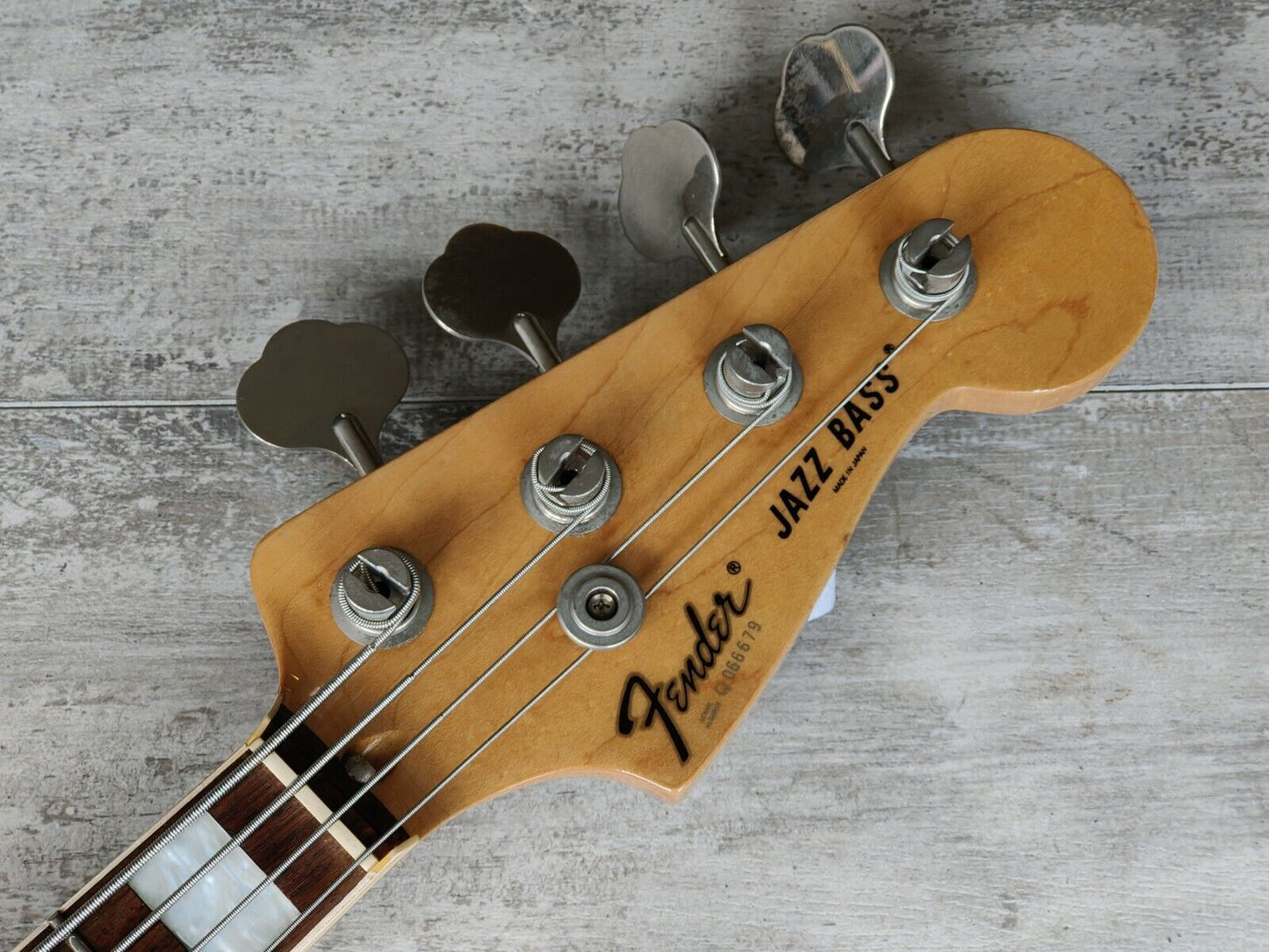 2002 Fender Japan JB75-90US '75 Reissue Jazz Bass w/USA Pickups (Sunburst)