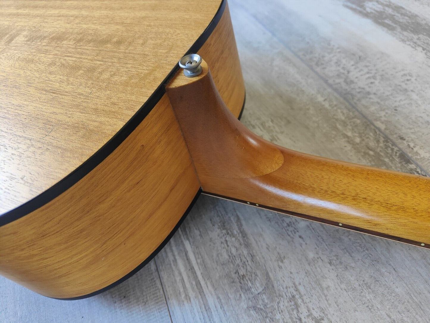 2004 Maton M225 Acoustic Guitar (Natural) w/Fishman Pickup