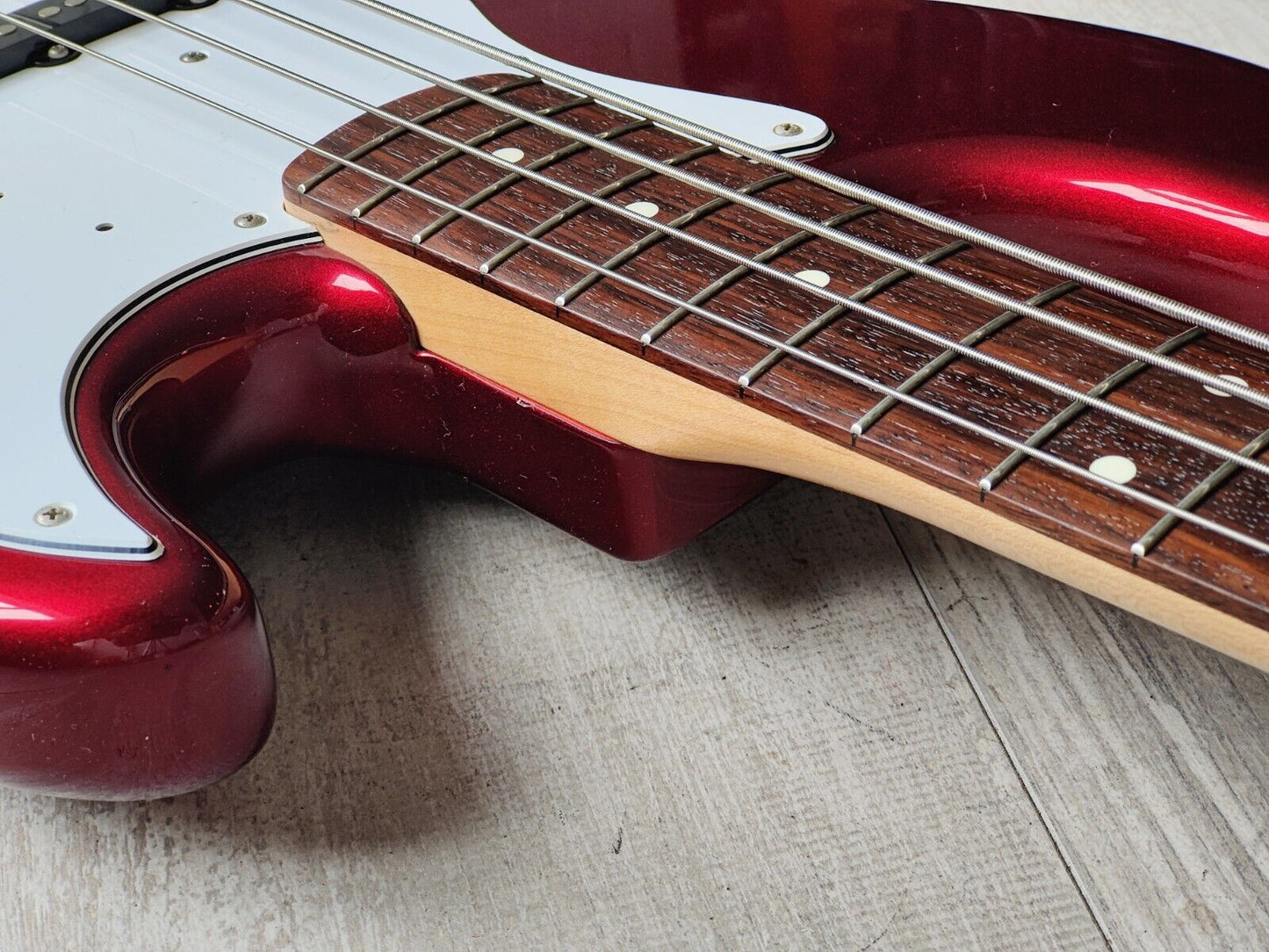 2007 Fender Japan Jazz Bass Standard (Candy Apple Red)