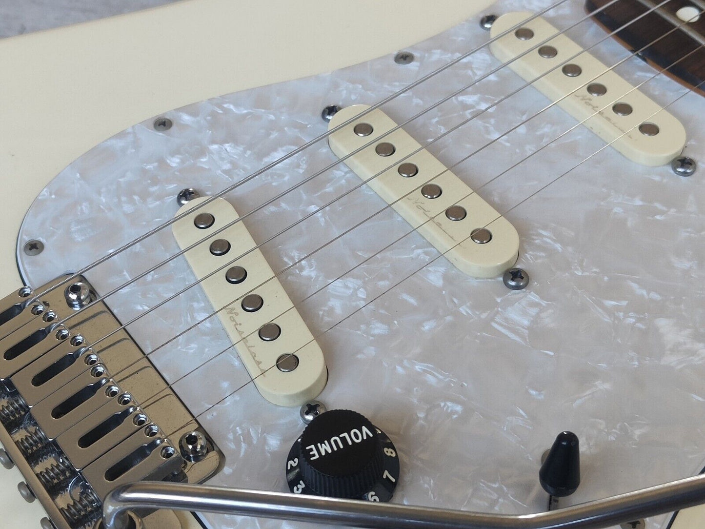 2012 Fender Japan ST62/SC Limited Edition Scalloped Stratocaster (Vintage White)