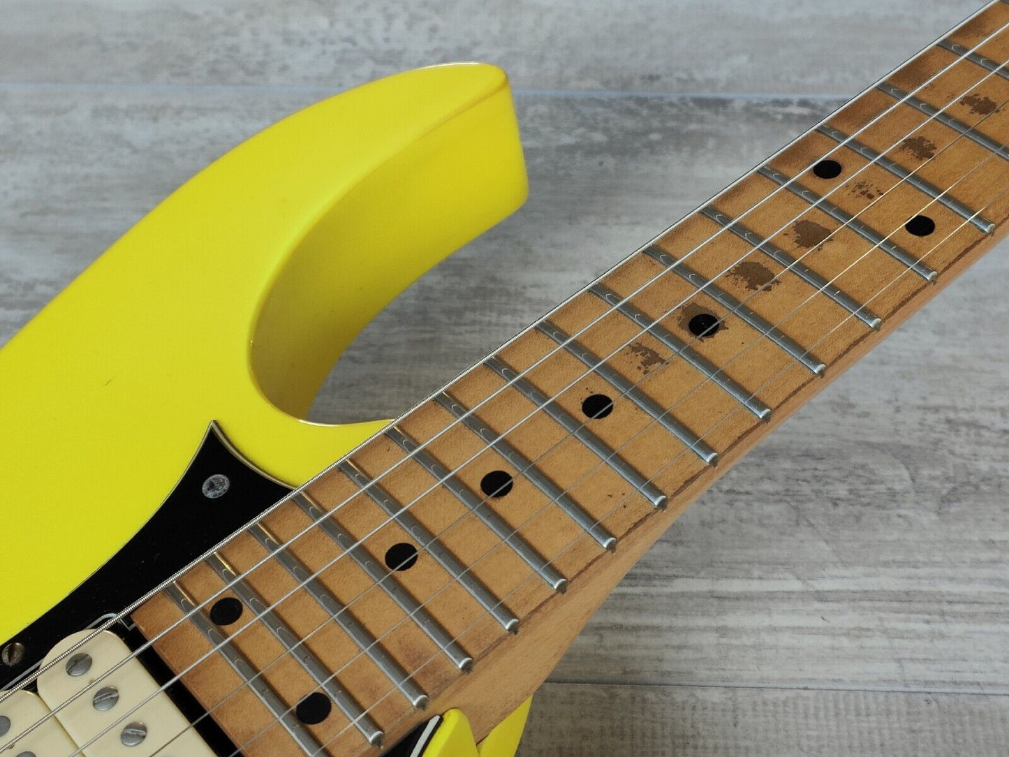 2002 Ibanez Japan RG-550 Superstrat (Desert Sun Yellow)