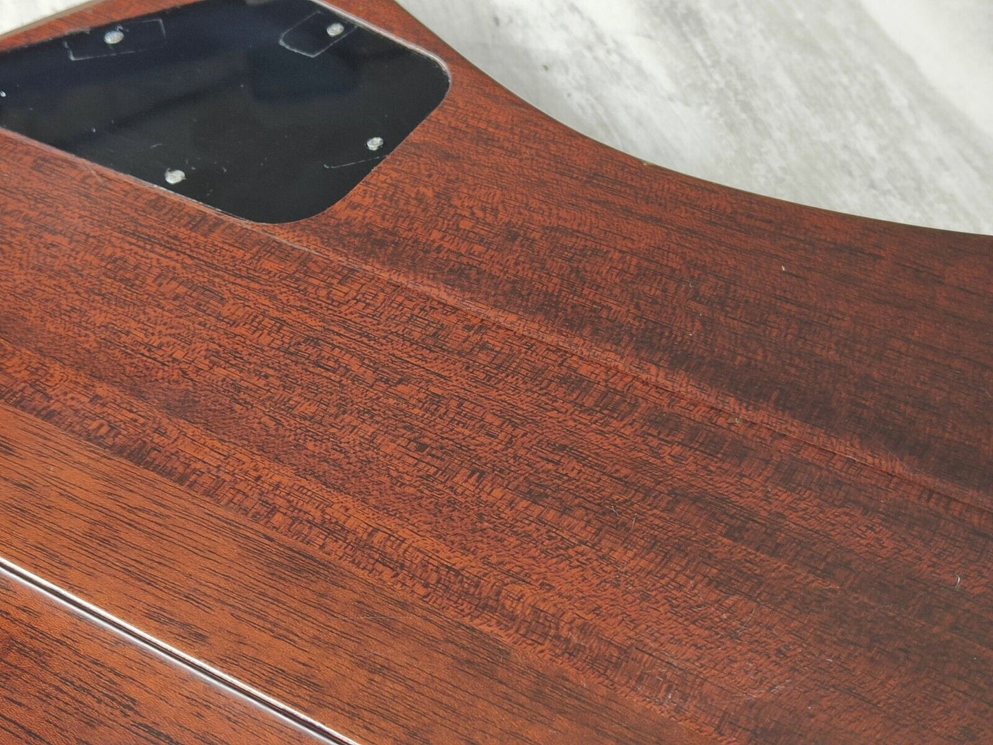 1975 Greco SB-850 Suzi Quatro Thunderbird Bass (Brown Sunburst)