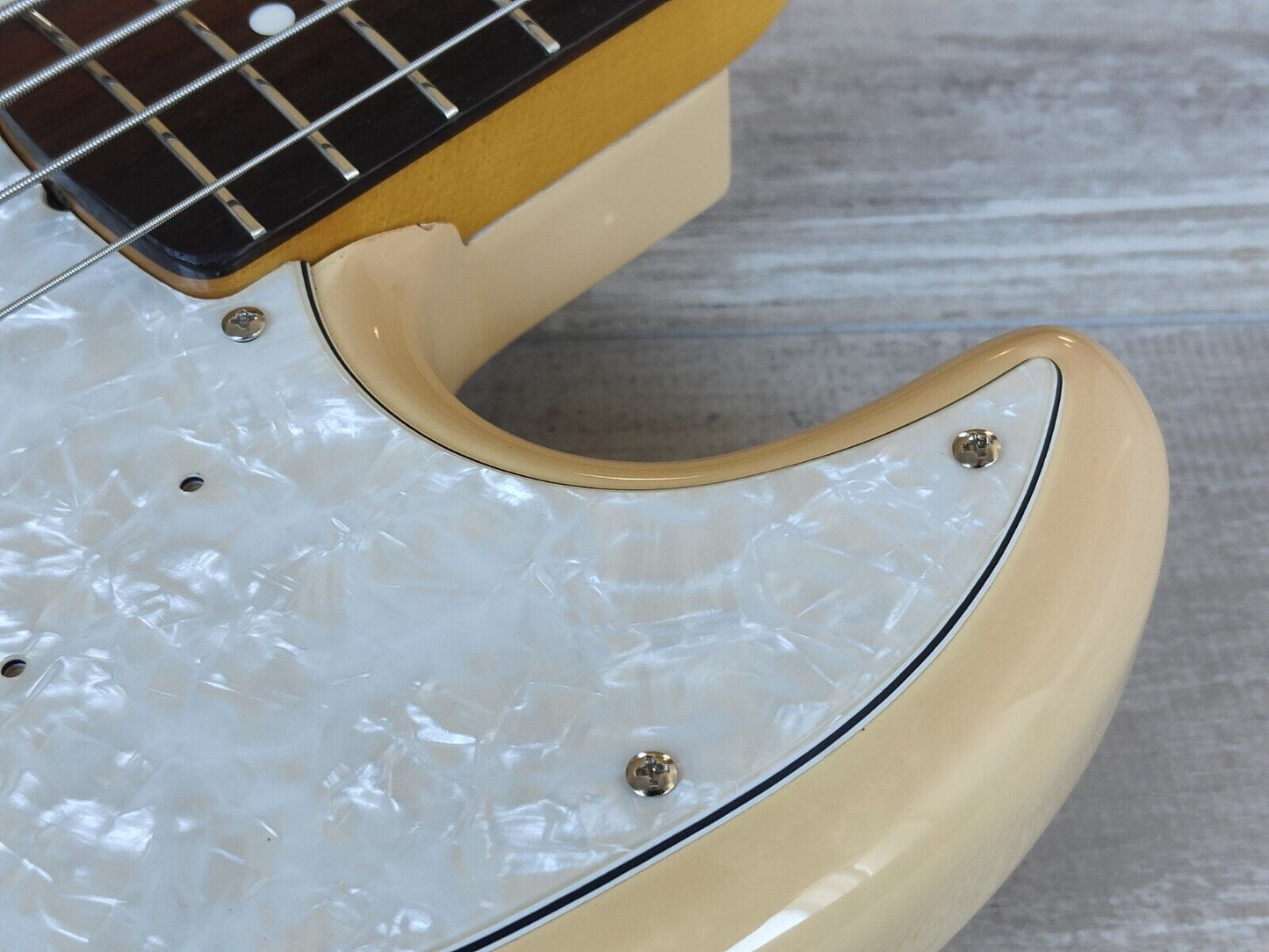 1999 Fender Japan (by Tokai) JB62-58 '62 Reissue Jazz Bass (Vintage White)