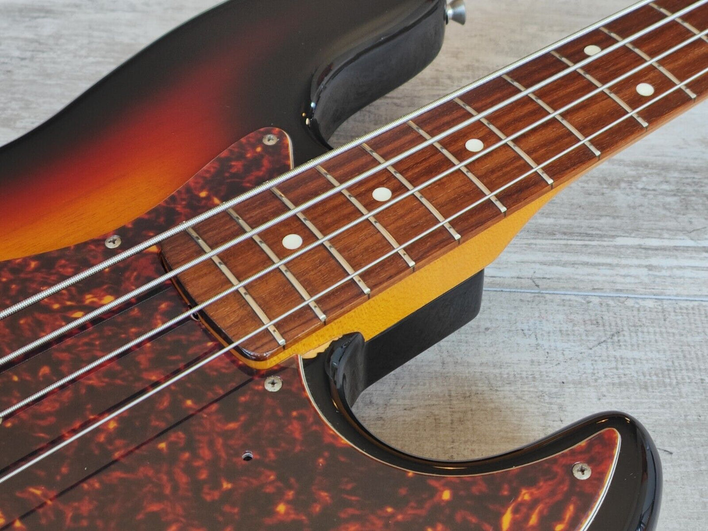 1999 Fender Japan (by Tokai) JB62-58 '62 Reissue Jazz Bass (Sunburst)