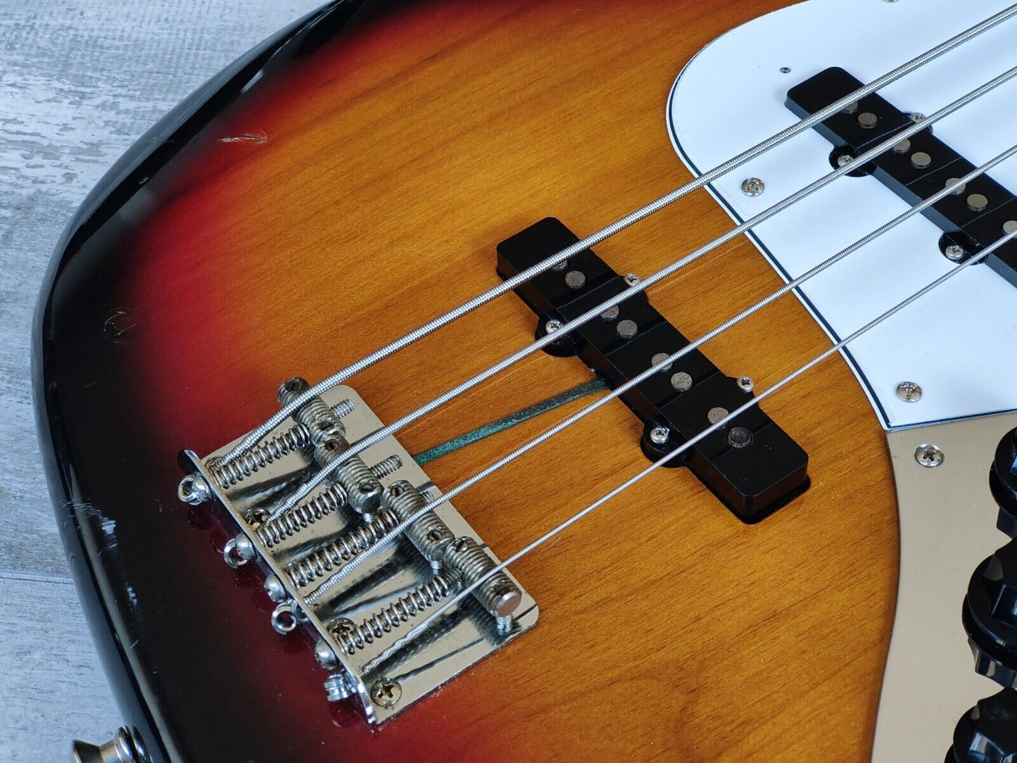2006 Fender Japan JB62-58 '62 Reissue Jazz Bass (Sunburst)