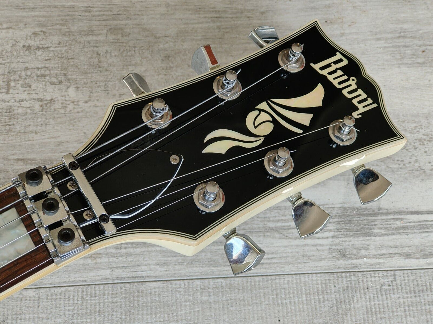 2004 Burny RLC-58K Les Paul Custom w/Kahler (Snow White)