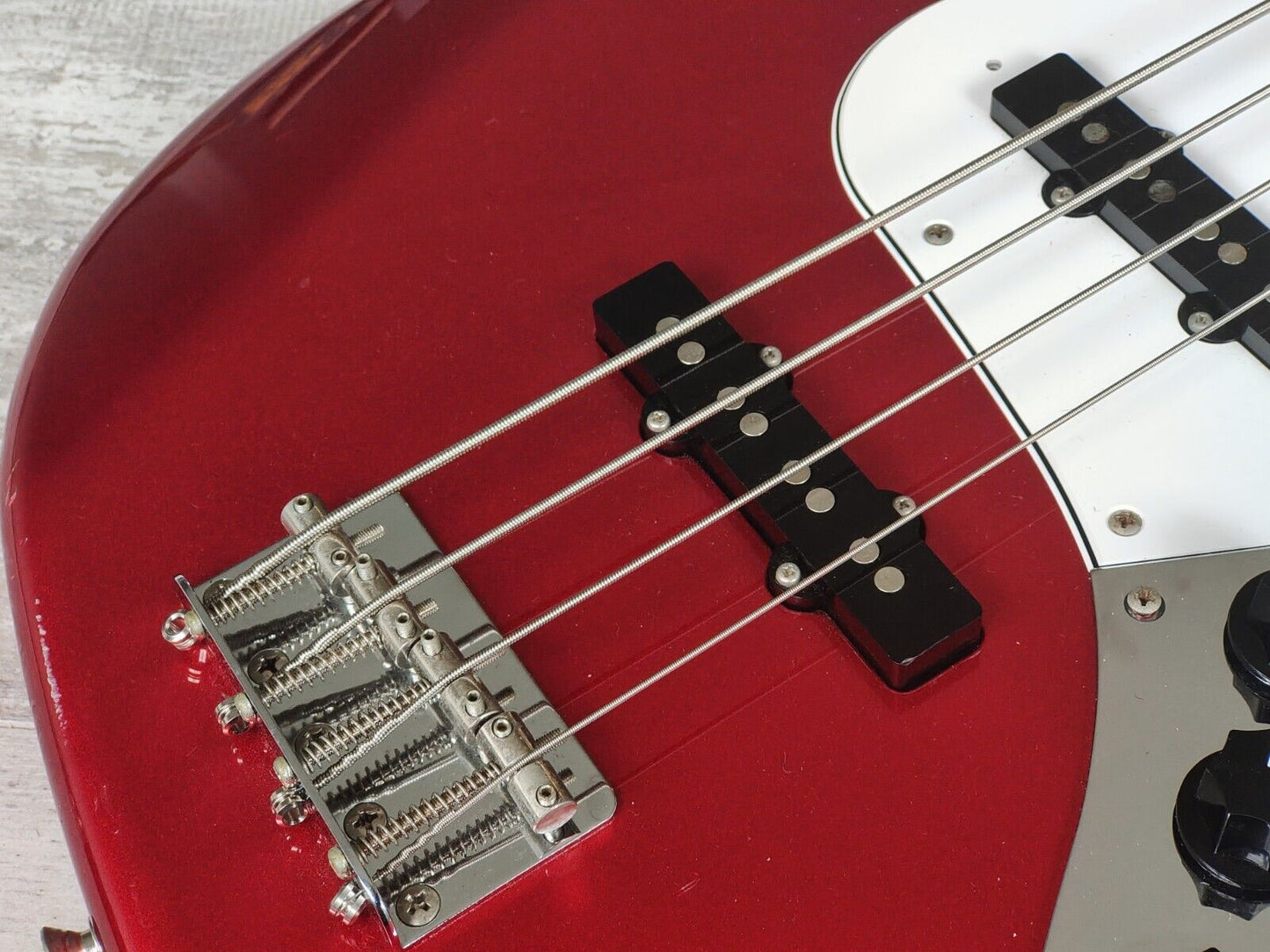 2011 Fender Japan Jazz Bass Standard (Candy Apple Red)