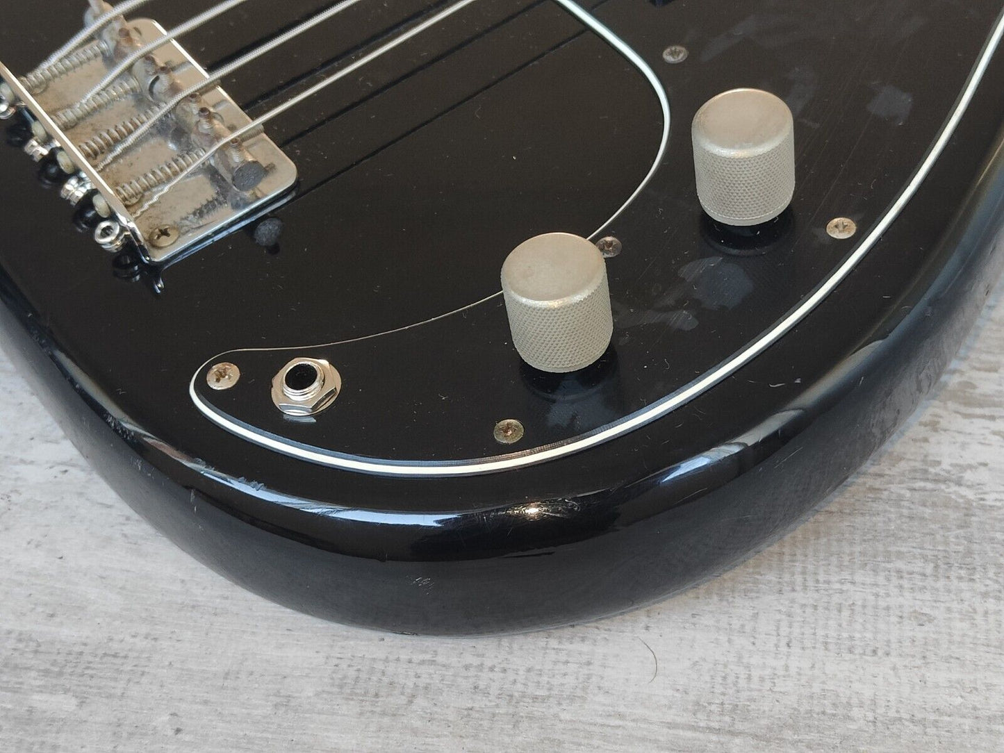1981 Tokai Japan PB-40 Hard Puncher Precision Bass (Black)
