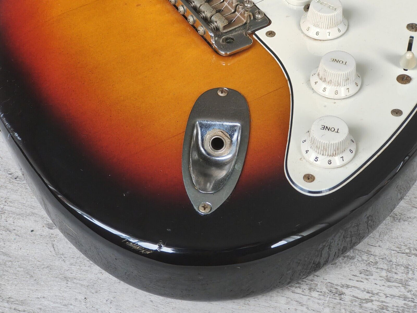 2002 Fender Japan Stratocaster Standard (Sunburst)