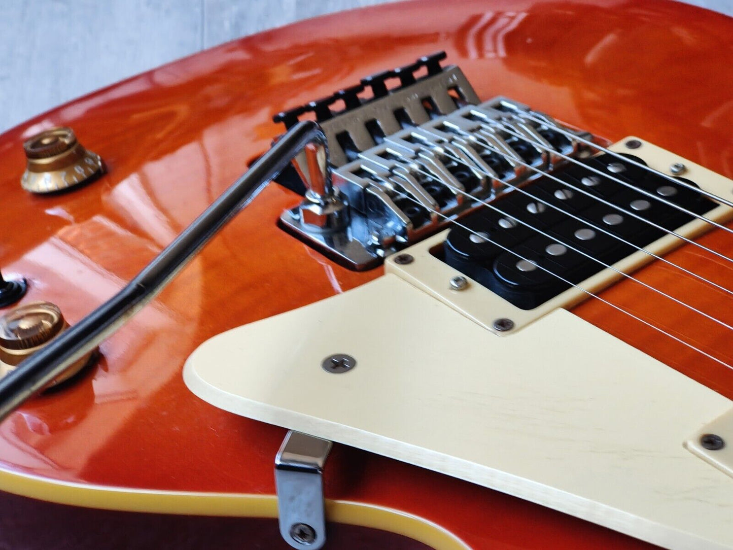 2001 Burny RLG-75S Les Paul Standard w/Floyd Rose & Sustainer (Orange Burst)