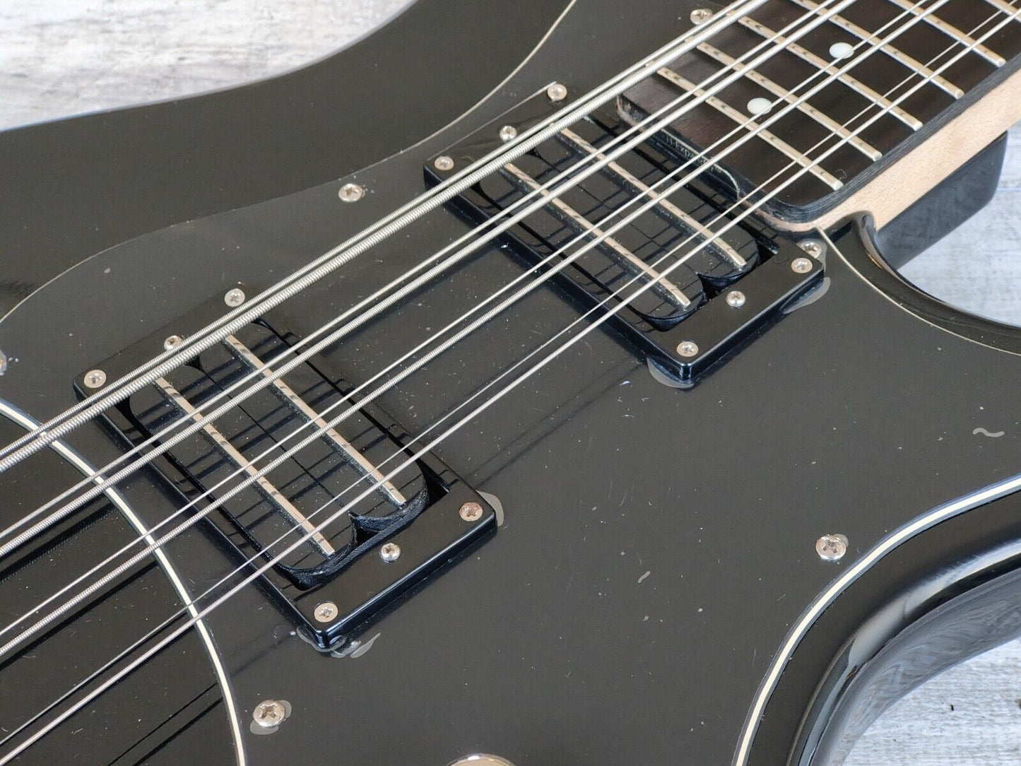 2009 Hagstrom HB-8 8-String Bass Reissue (Black)