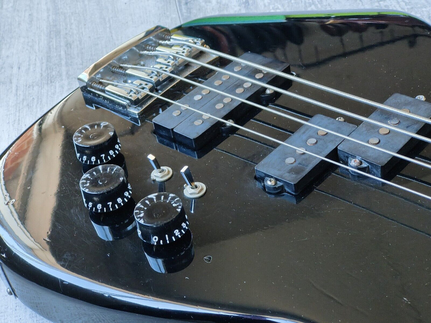 1988 Kramer Japan JK-7000 Bass (Black)
