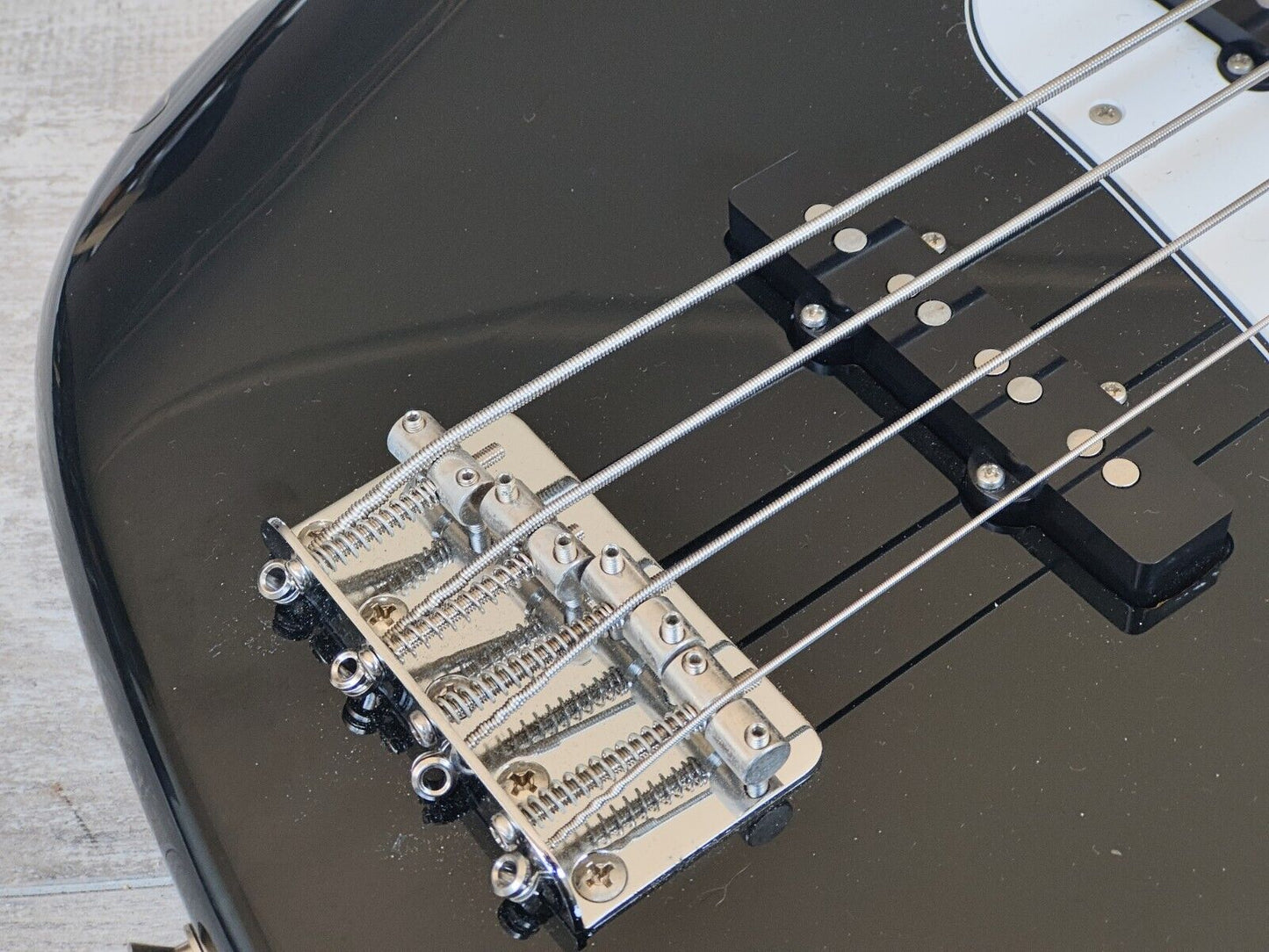 2004 Fender Japan Jazz Bass Standard (Black)