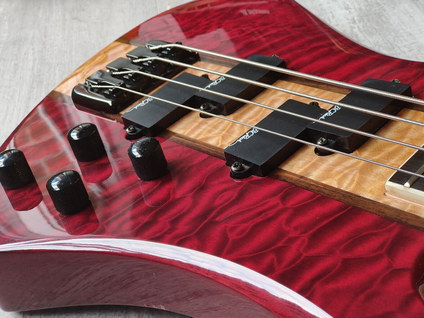 2004 BC Rich Heritage Classic Neckthrough Mockingbird Bass (Quilt Trans Red)