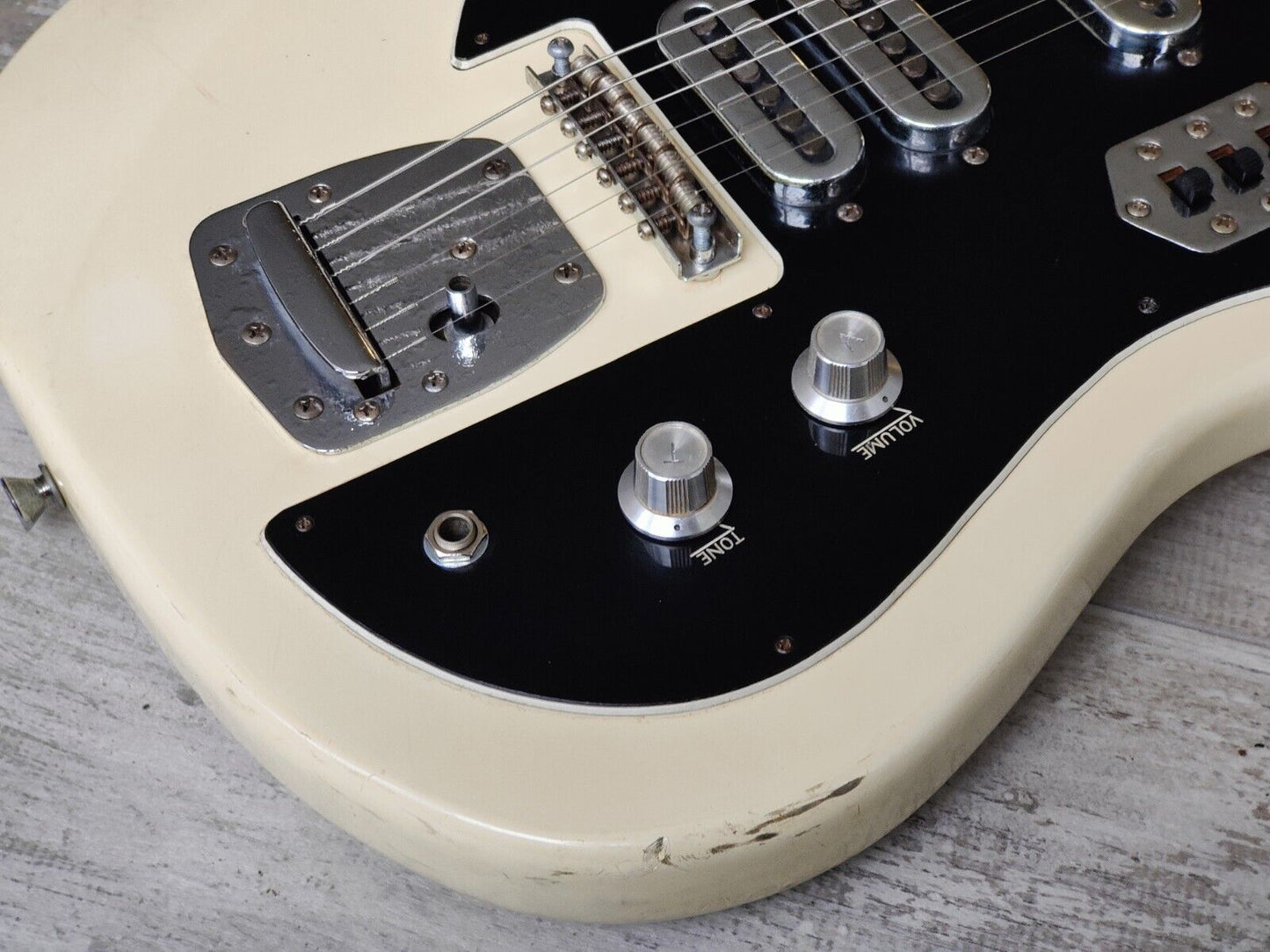 1960's Pleasant Japanese Vintage Guitar (Aged White)