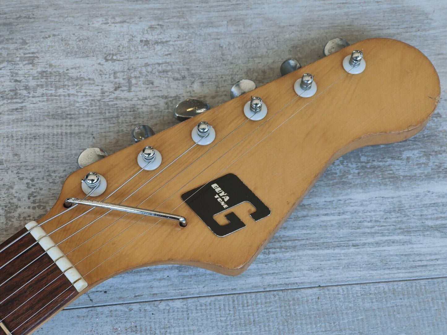 1964 Guyatone Japan LG-130T Vintage Guitar (Refinished Black)