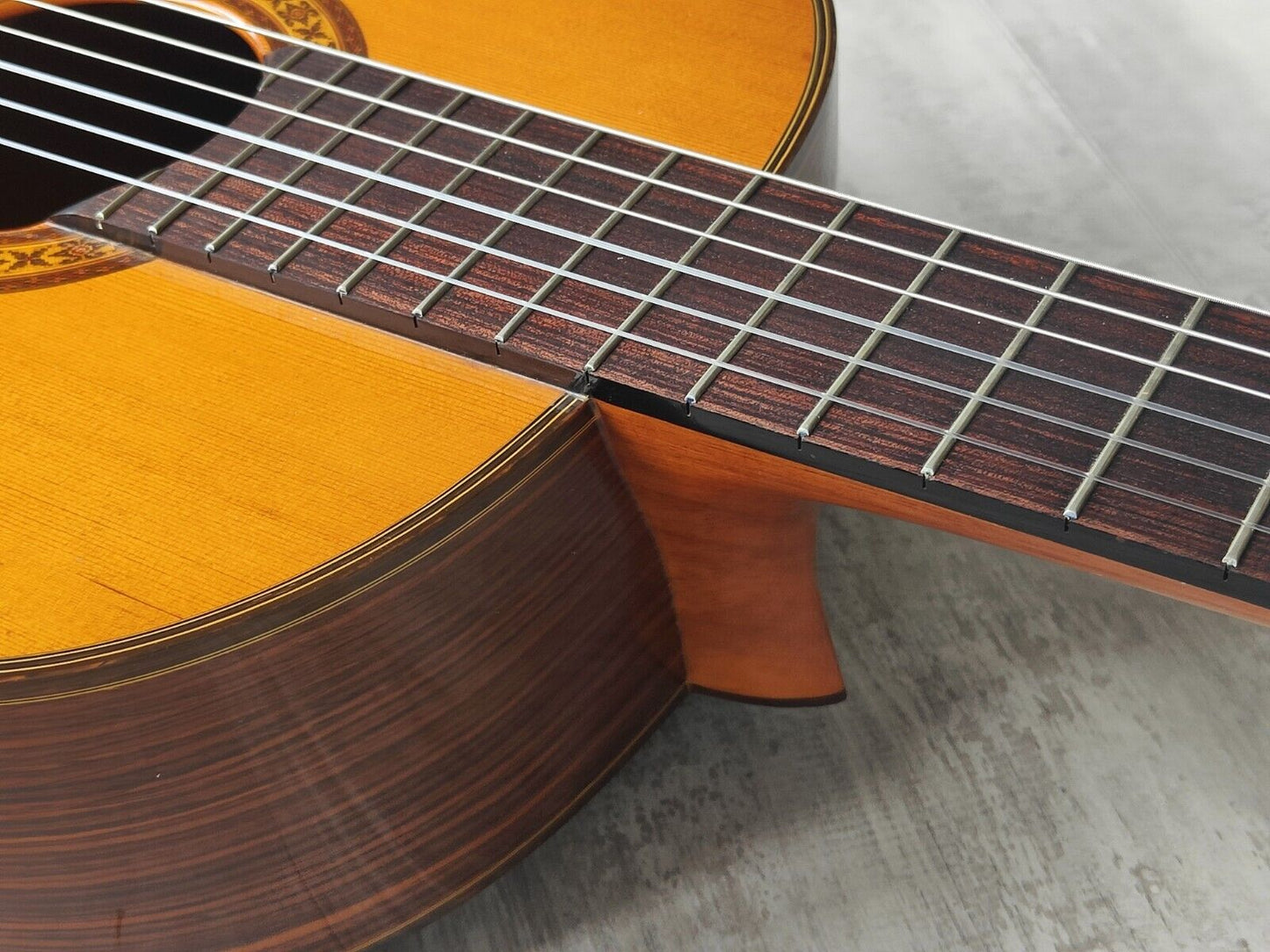1988 Ryoji Matsuoka M-30 Nylon String Japanese Classical Guitar (Natural)
