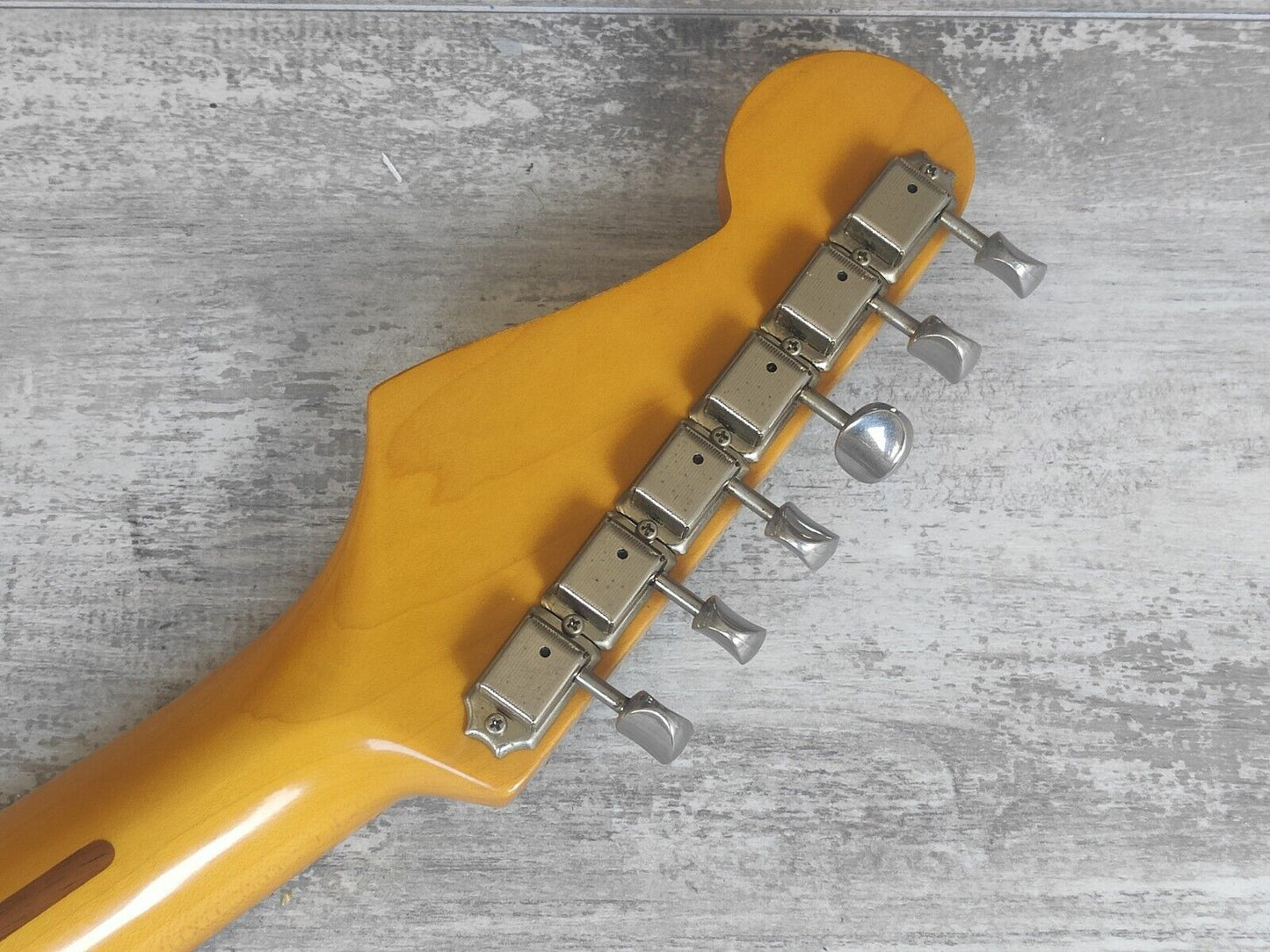 1993 Fender Japan ST54-70 '54 Reissue Stratocaster (Brown Sunburst)