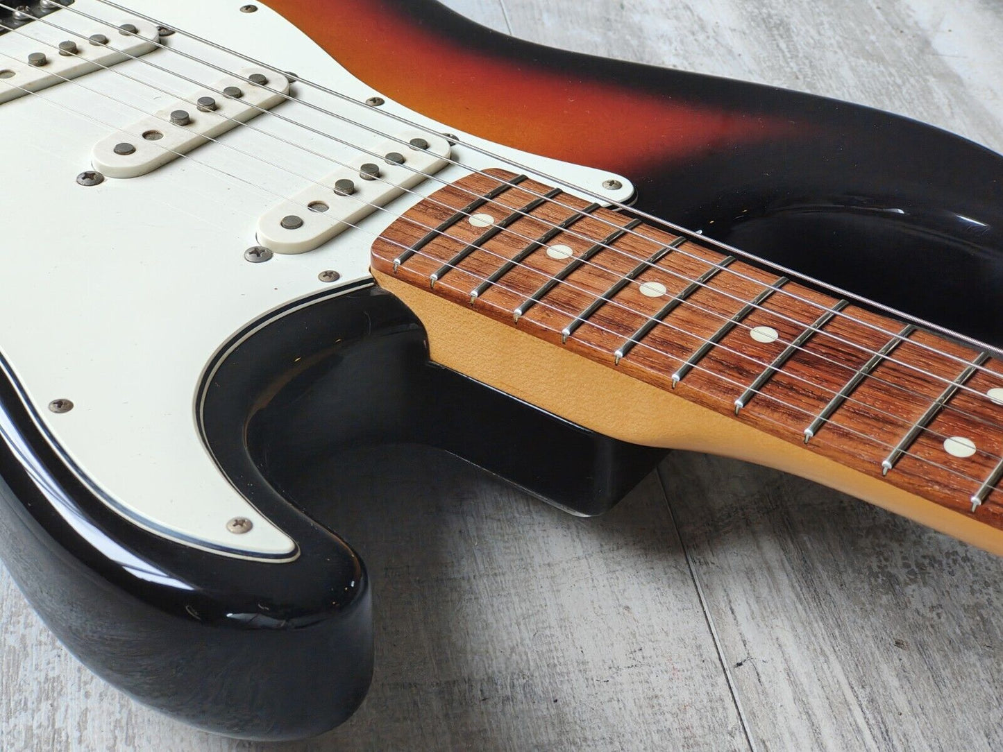 2002 Fender Japan Stratocaster Standard (Sunburst)