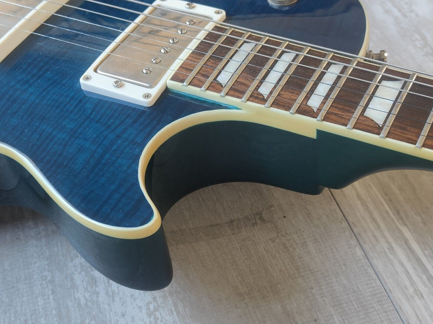 2006 Burny Les Paul Standard (Transparent Blue) w/Case