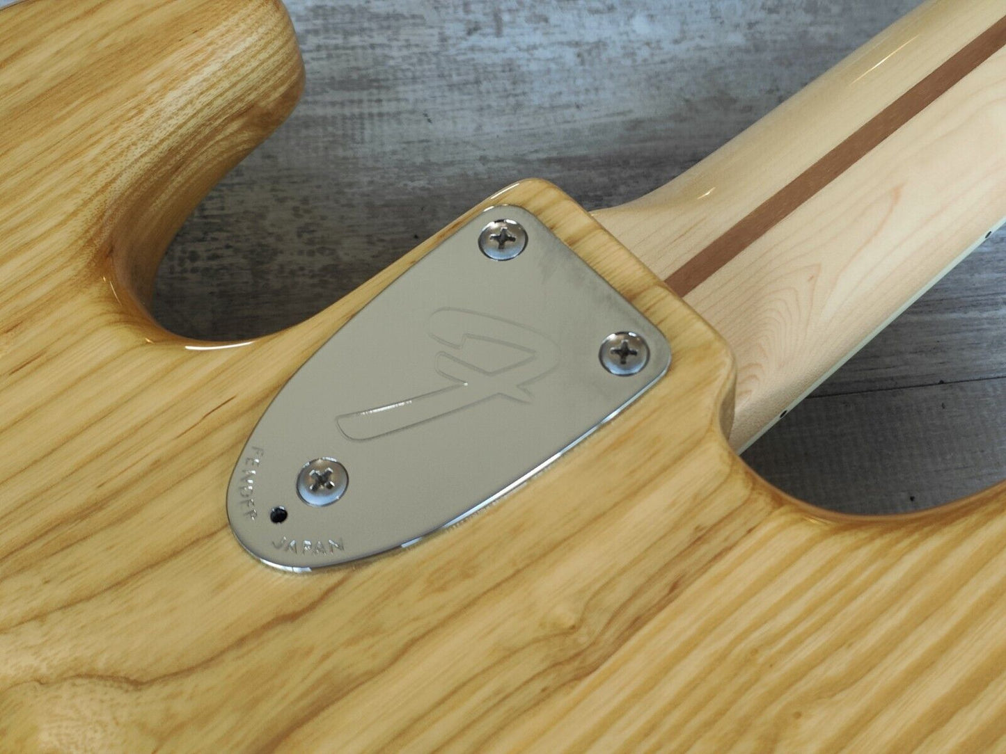 2020 Fender Japan Traditional 70's Jazz Bass (Natural)