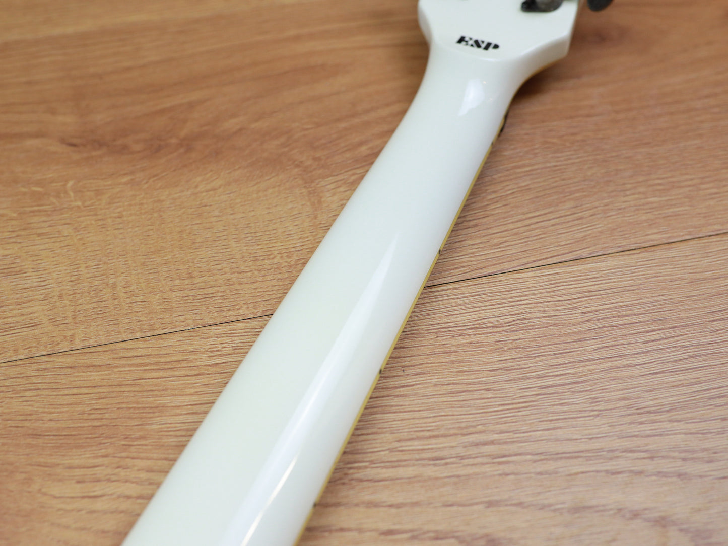 2007 LTD Korea EC-500 Eclipse Single Cutaway (White)