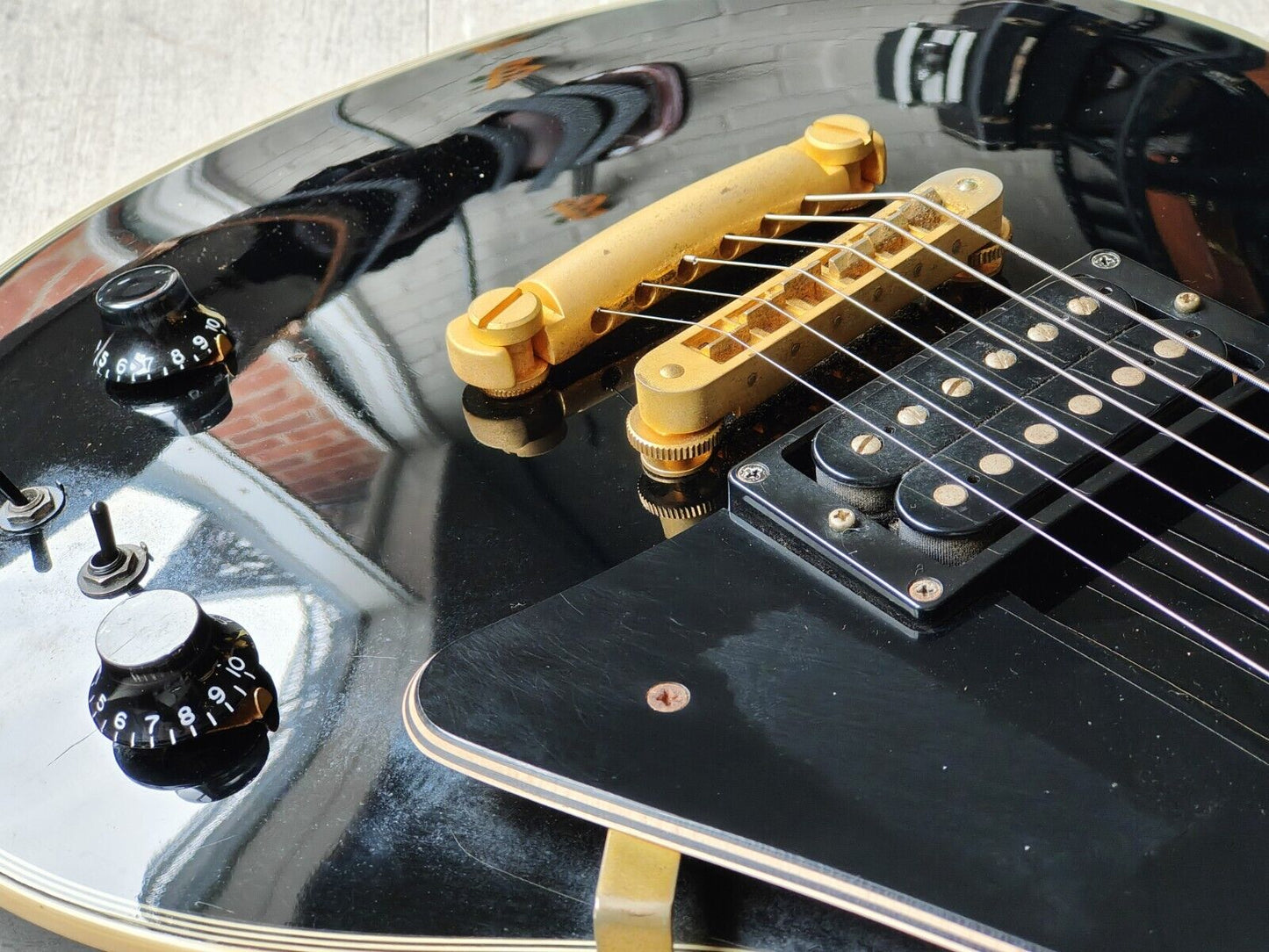 2008 Burny RLC-70S Les Paul Custom w/Fernandes Sustainer (Black)