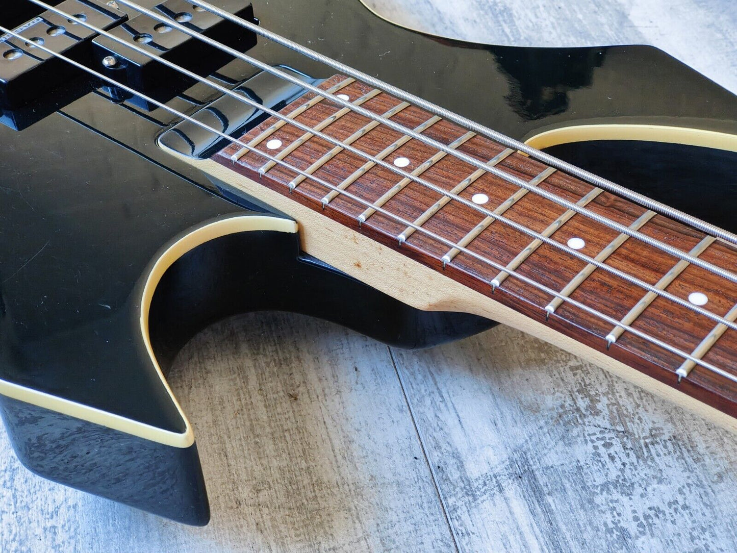 2000's Target (by Fernandes Japan) XBT-50 Warlock Bass (Black)