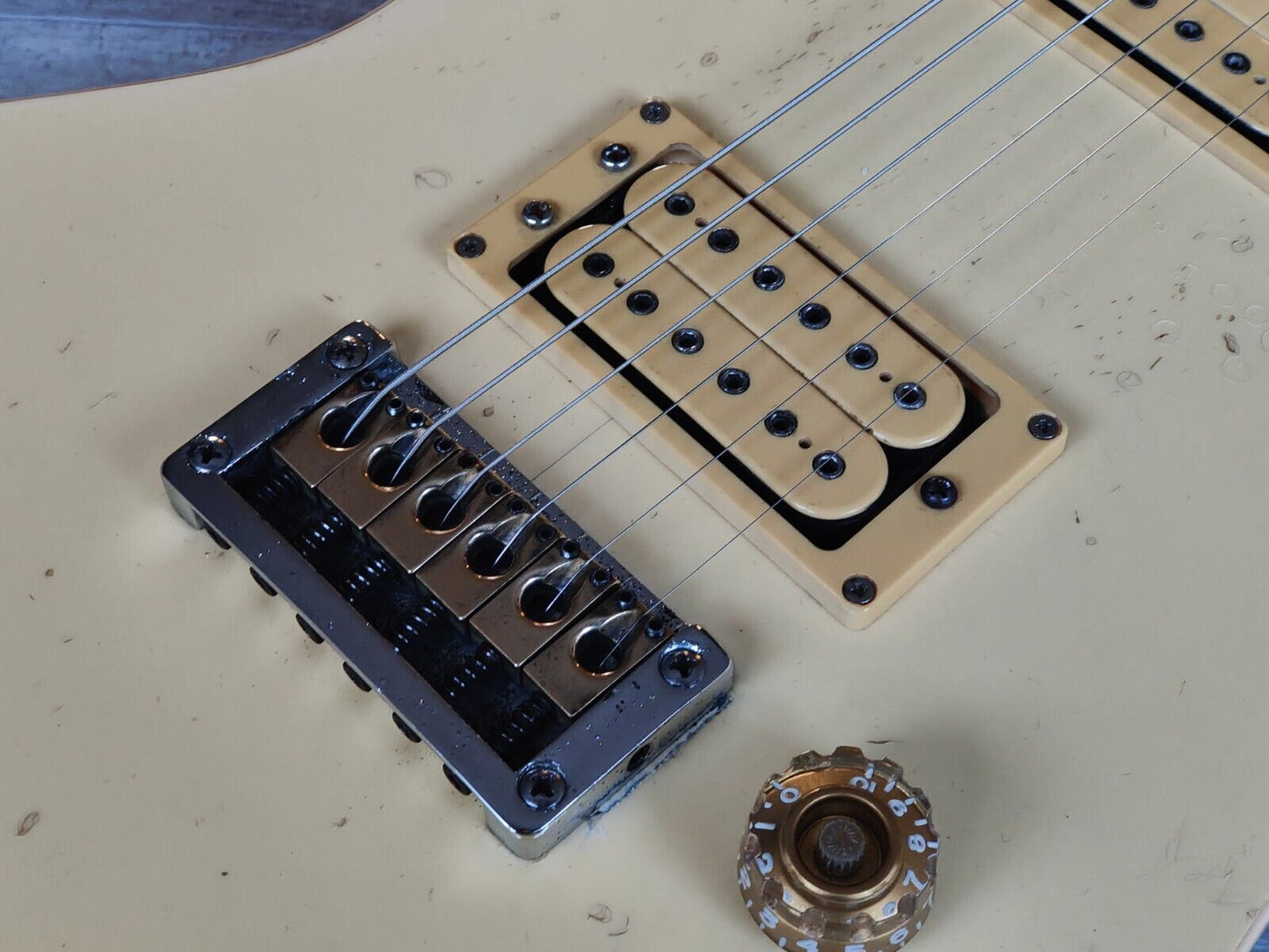 1983 Washburn Japan A-10 Stage Series Explorer (White)