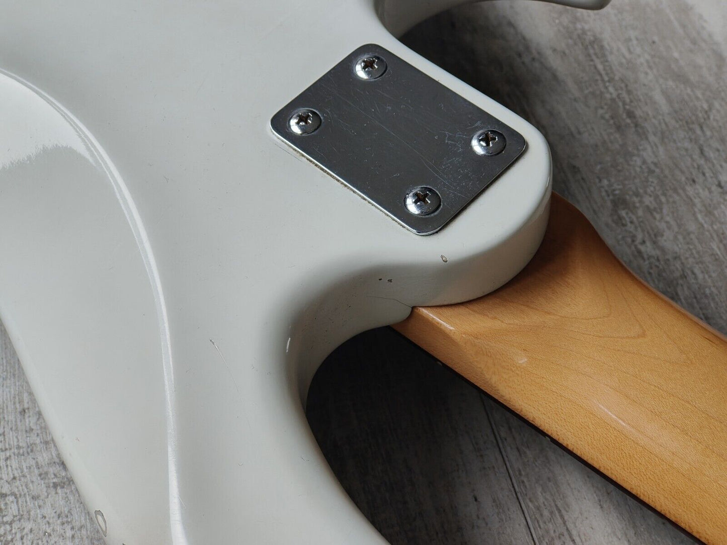 1980's Aria Pro II RSB-Straycat Bass w/Kahler Tremolo System (White)