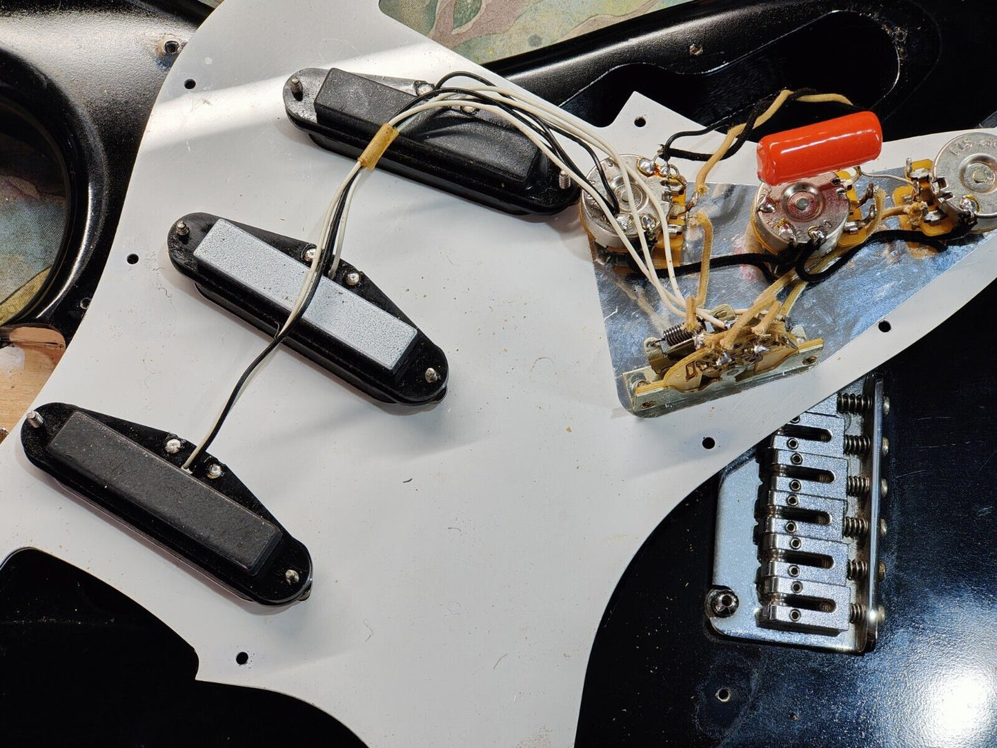 1990's Fender Japan ST-72SC '72 Reissue Scalloped Stratocaster (Black)