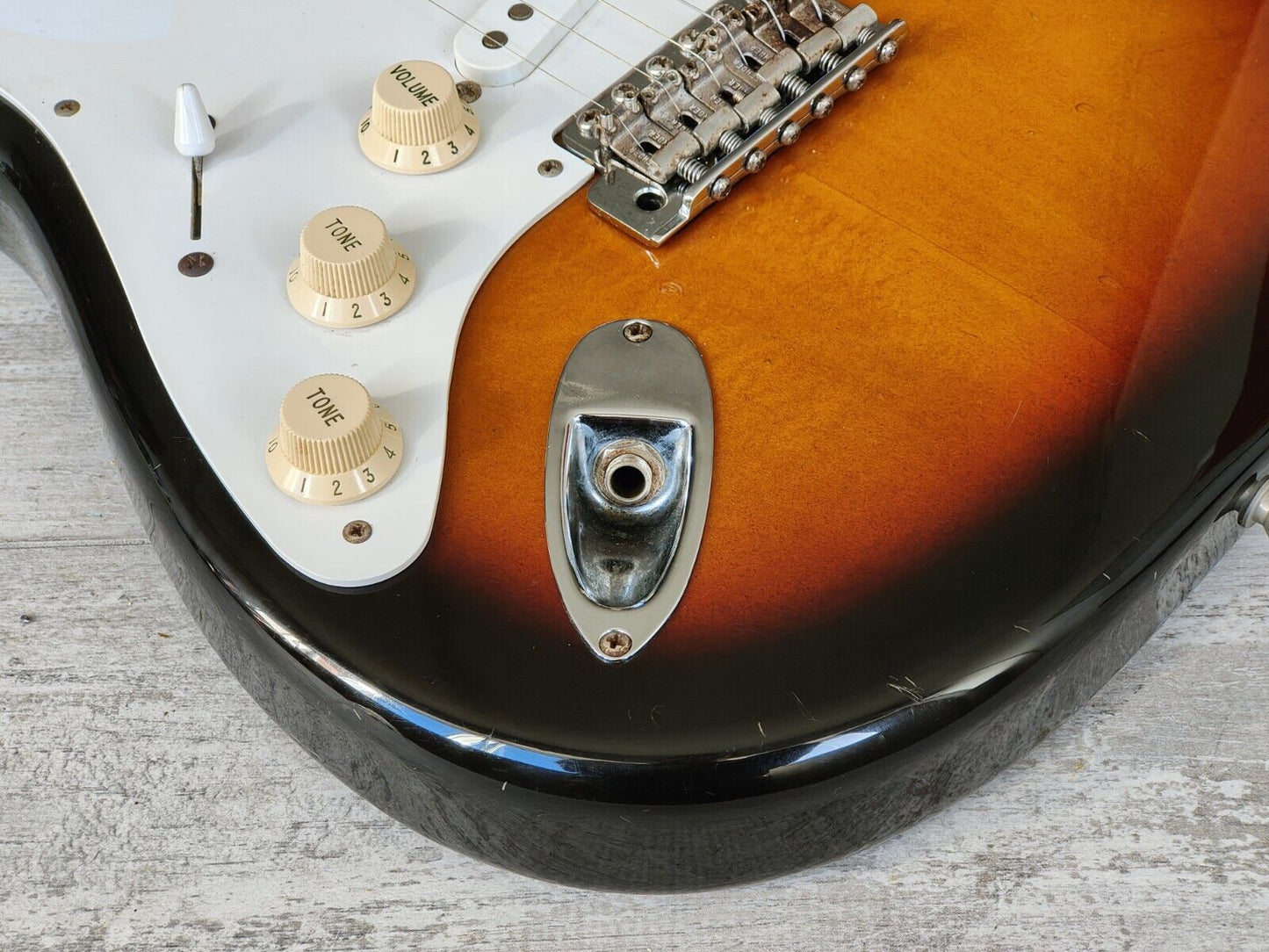 2006 Fender Japan ST57-72L LH Left Handed '57 Reissue Stratocaster (Sunburst)