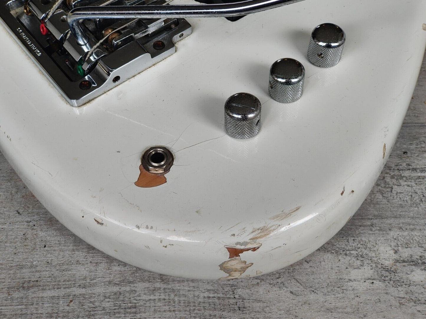 1980's Aria Pro II RSB-Straycat Bass w/Kahler Tremolo System (White)