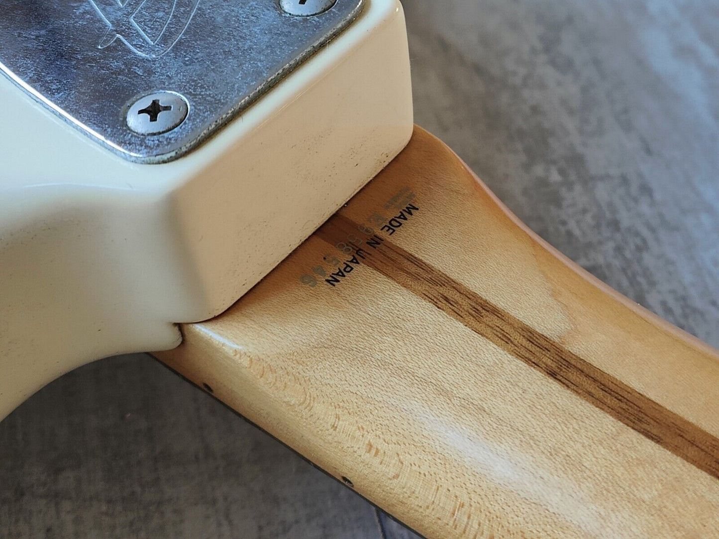 1989 Fender Japan ST72-65 '72 Reissue Blackmore Scalloped Stratocaster (White)