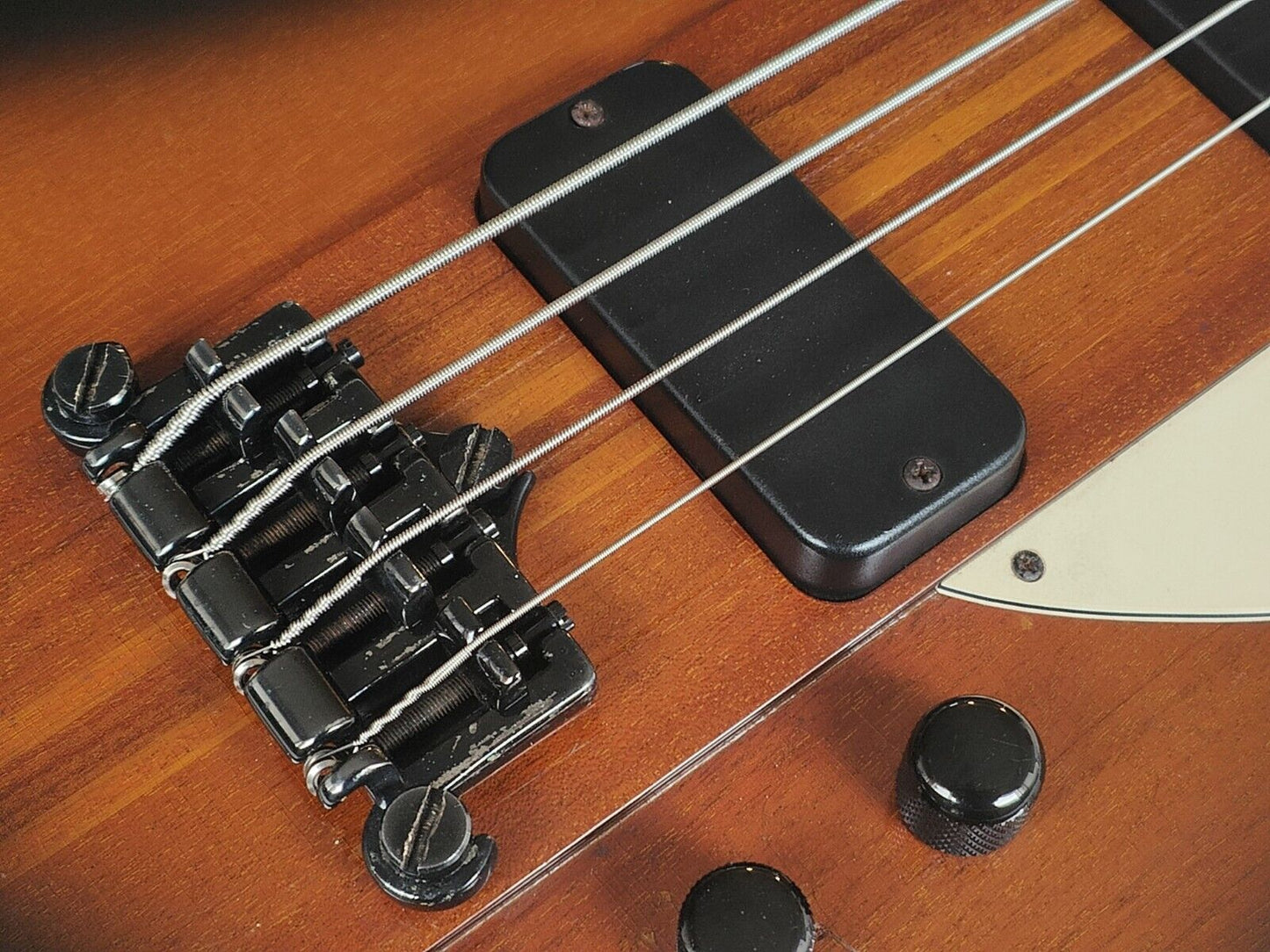 1990 Gibson USA Thunderbird IV Neckthrough Bass (Vintage Brown Sunburst)