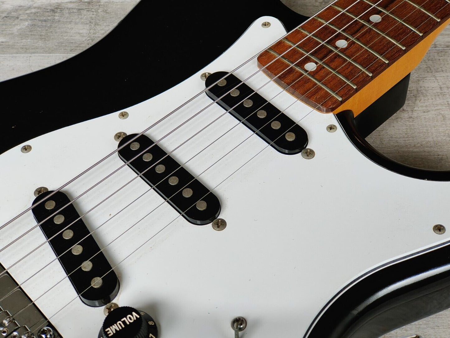 1990's Fender Japan ST-72SC '72 Reissue Scalloped Stratocaster (Black)