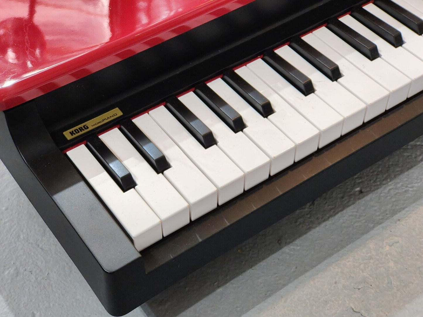Korg microPIANO (Red)