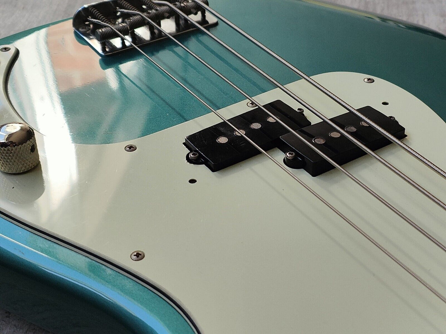 1997 Fender Japan PB62 '62 Reissue Precision Bass (Ocean Turquoise Metallic)
