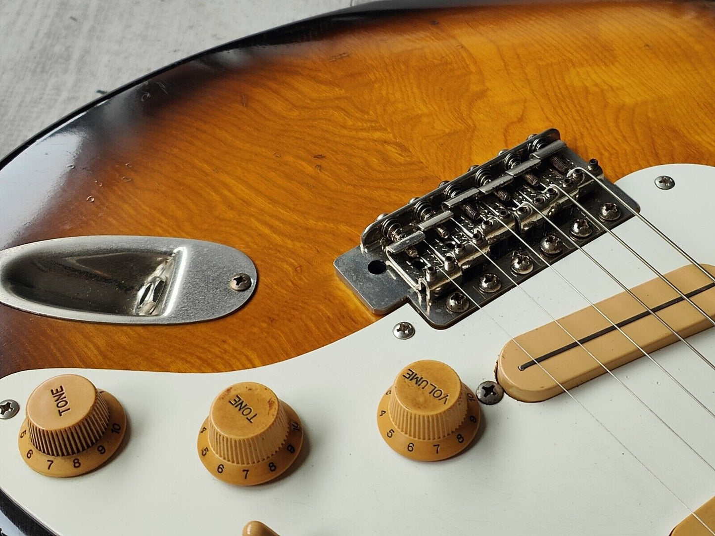 1980 Tokai ST-80 Springy Sound '54/63 Reissue Stratocaster (Brown Sunburst)