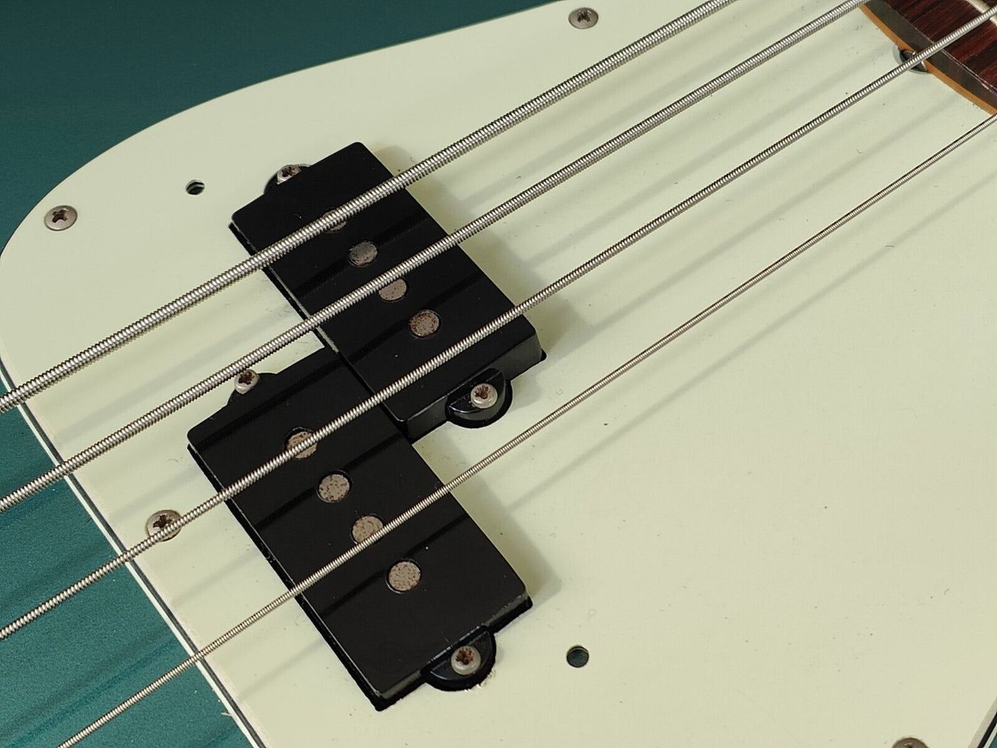 1997 Fender Japan PB62 '62 Reissue Precision Bass (Ocean Turquoise Metallic)